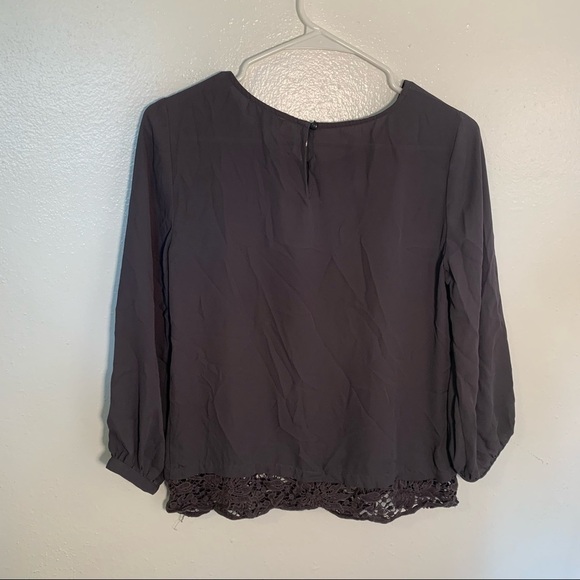Loft 3/4 Sleeve Blouse Gray Crochet Hem - Picture 7 of 9